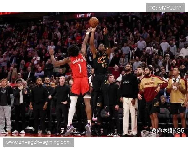 火箭队和骑士队之间的常规赛对决精彩回顾